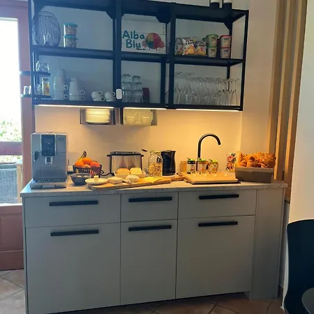 Casa Alba Blu לינה וארוחת בוקר