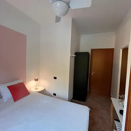 לינה וארוחת בוקר Casa Alba Blu דוליאני