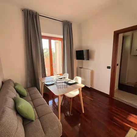 Casa Alba Blu דוליאני