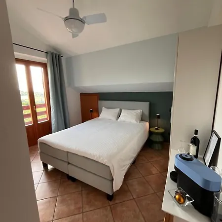 Casa Alba Blu לינה וארוחת בוקר דוליאני