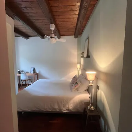 Casa Alba Blu לינה וארוחת בוקר דוליאני